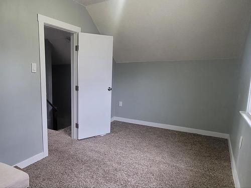 11836 79 Street, Edmonton, AB - Indoor Photo Showing Other Room