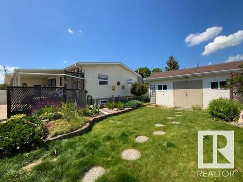 241 Parkallen Wy, Wetaskiwin, AB 