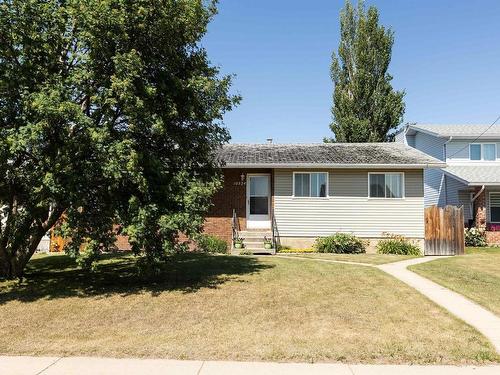 10524 110 St, Westlock, AB 