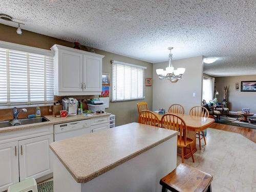 10524 110 Street, Westlock, AB - Indoor Photo Showing Kitchen