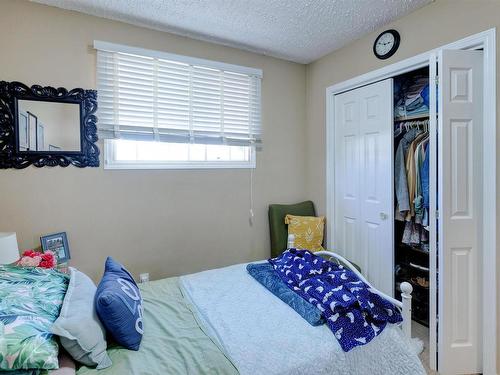 10524 110 Street, Westlock, AB - Indoor Photo Showing Bedroom