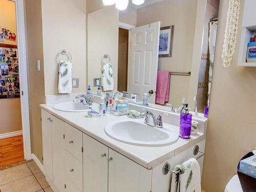 10524 110 Street, Westlock, AB - Indoor Photo Showing Bathroom