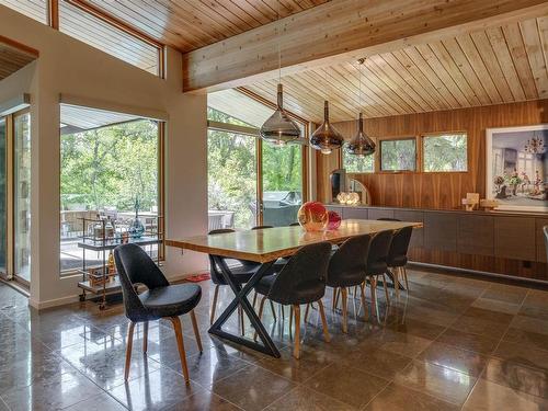 3 Valleyview Crescent, Edmonton, AB - Indoor Photo Showing Dining Room