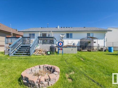 4703 52 Ave, Warburg, AB 