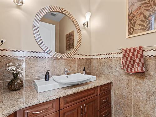 84 Wize Court, Edmonton, AB - Indoor Photo Showing Bathroom