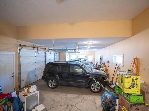 84 Wize Court, Edmonton, AB - Indoor Photo Showing Garage