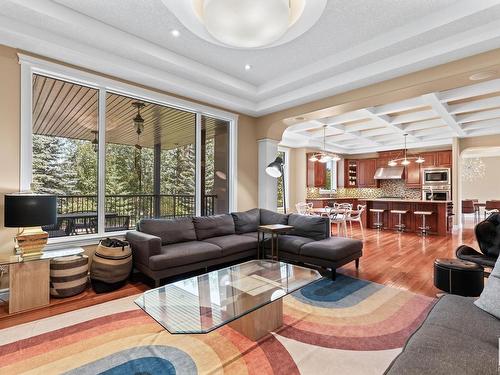 84 Wize Court, Edmonton, AB - Indoor Photo Showing Living Room