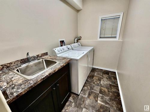 5029 51 Avenue, St. Paul Town, AB - Indoor Photo Showing Laundry Room