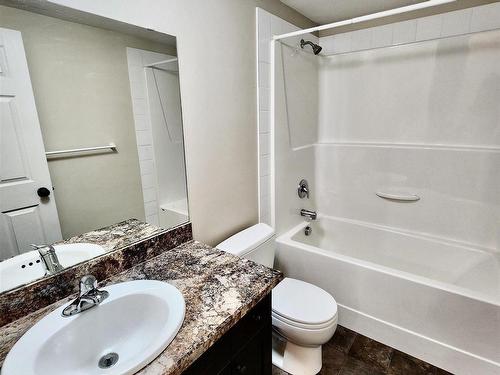 5029 51 Avenue, St. Paul Town, AB - Indoor Photo Showing Bathroom