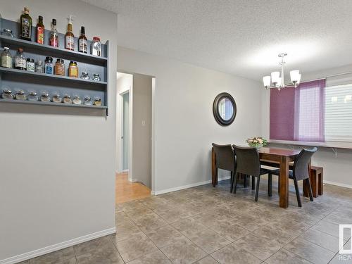 1021 Village Dr, Sherwood Park, AB 