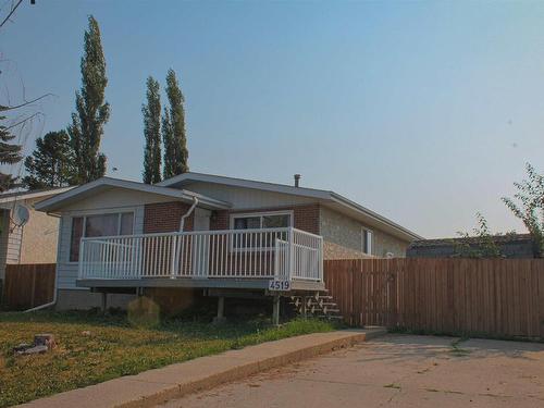 4519 54 St, Drayton Valley, AB 