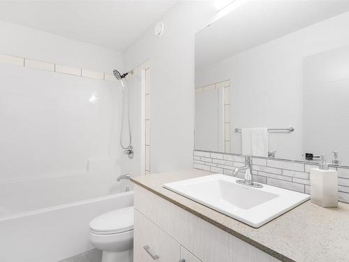 8123 220 Street, Edmonton, AB - Indoor Photo Showing Bathroom