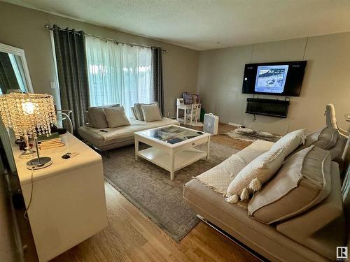 305 2545 116 Street, Edmonton, AB - Indoor Photo Showing Living Room