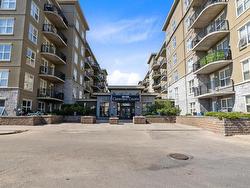 #1-305 4245 139 AV NW  Edmonton, AB T5Y 3E8