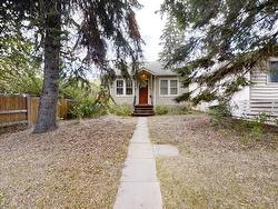 11517 68 ST NW NW  Edmonton, AB T5B 1P2