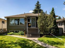 9856 76 ST NW  Edmonton, AB T6A 3A2