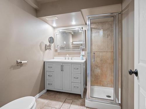 40-54006 Rge Rd 261, Rural Sturgeon County, AB - Indoor Photo Showing Bathroom