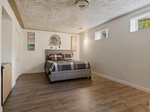 40-54006 Rge Rd 261, Rural Sturgeon County, AB - Indoor Photo Showing Bedroom