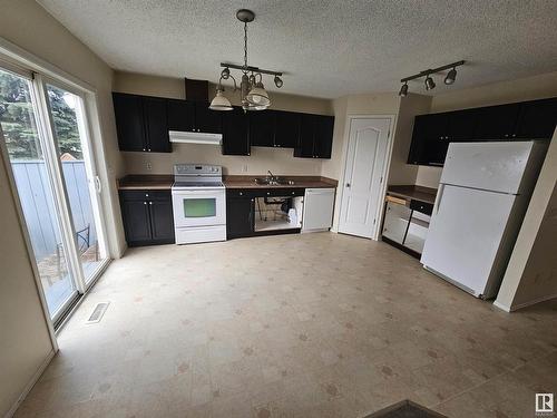 ##27 3 Grove Meadow Dr, Spruce Grove, AB 