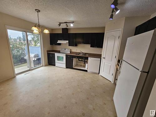 ##27 3 Grove Meadow Dr, Spruce Grove, AB 