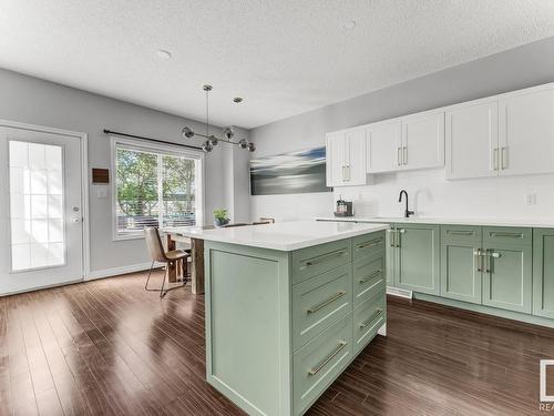 9105 98 Avenue, Edmonton, AB - Indoor Photo Showing Kitchen