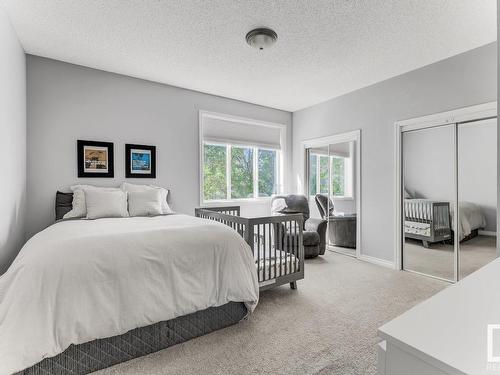 9105 98 Avenue, Edmonton, AB - Indoor Photo Showing Bedroom