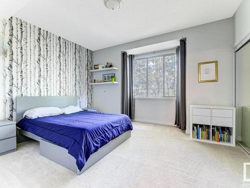 9105 98 Avenue, Edmonton, AB - Indoor Photo Showing Bedroom