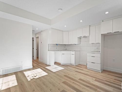 10632 127 Street, Edmonton, AB - Indoor Photo Showing Kitchen