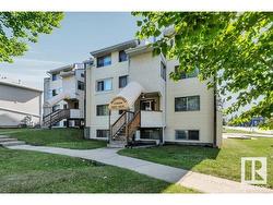 #102 3507 60 ST NW  Edmonton, AB T6L 2H2