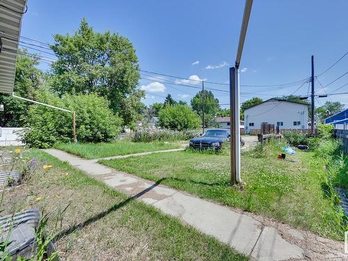 12707 12709 122 St Nw, Edmonton, AB 