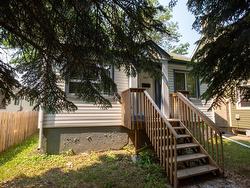 11614 91 ST NW  Edmonton, AB T5B 4B1