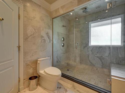 179 Quesnell Crescent, Edmonton, AB - Indoor Photo Showing Bathroom