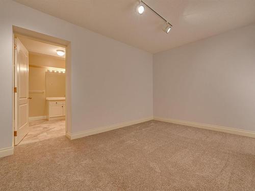 179 Quesnell Crescent, Edmonton, AB - Indoor Photo Showing Other Room