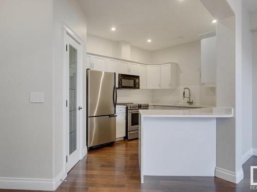 501 10178 117 Street, Edmonton, AB - Indoor Photo Showing Kitchen With Stainless Steel Kitchen