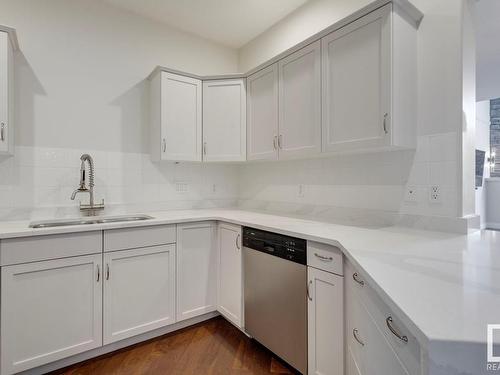 501 10178 117 Street, Edmonton, AB - Indoor Photo Showing Kitchen