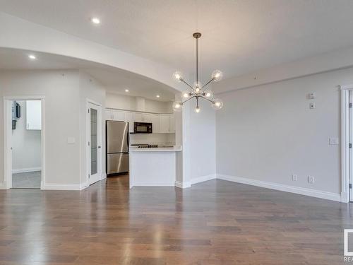 501 10178 117 Street, Edmonton, AB - Indoor Photo Showing Kitchen