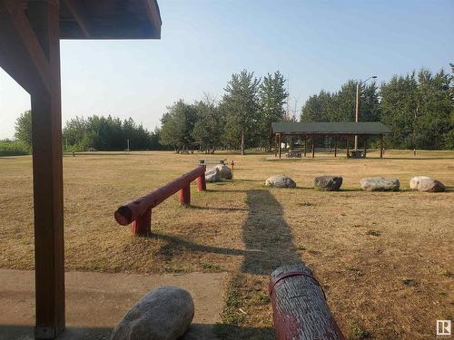 158 Lakeshore Dr, Rural Lac Ste. Anne County, AB 