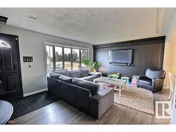 10923 134A AV NW  Edmonton, AB T5E 1M2