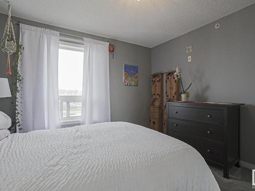 #1425 330 Clareview Station Dr Nw, Edmonton, AB 