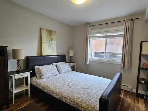 23 10525 83 Avenue, Edmonton, AB - Indoor Photo Showing Bedroom