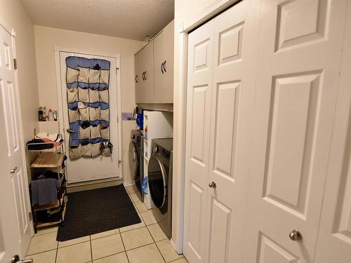 5410 52 Avenue, St. Paul Town, AB - Indoor Photo Showing Laundry Room