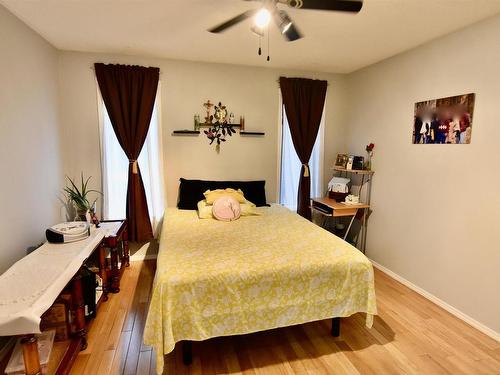 5410 52 Avenue, St. Paul Town, AB - Indoor Photo Showing Bedroom