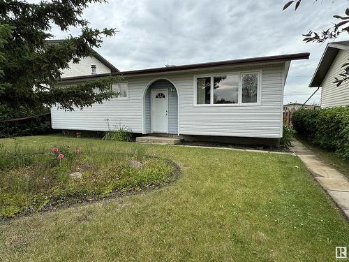 5925 51 St, Vegreville, AB 