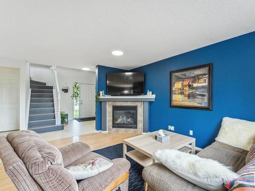 3319 29 Av Nw Nw, Edmonton, AB 