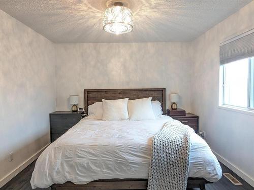 4209 48A Street, Vegreville, AB - Indoor Photo Showing Bedroom