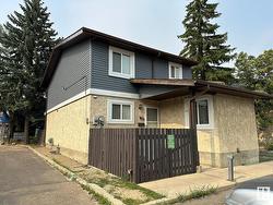 #20 7604 29 AV NW  Edmonton, AB T6K 3Z2