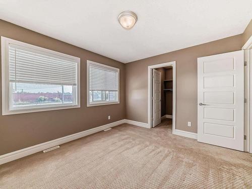 12722 127 Av Nw Nw, Edmonton, AB 