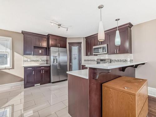 12722 127 Avenue Nw, Edmonton, AB - Indoor Photo Showing Kitchen