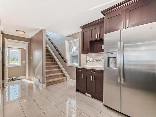 12722 127 Avenue Nw, Edmonton, AB - Indoor Photo Showing Kitchen