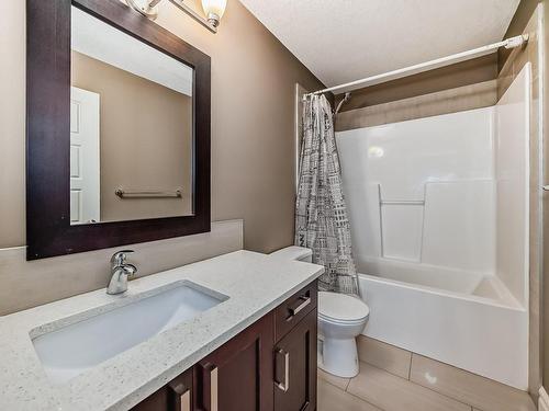 12722 127 Avenue Nw, Edmonton, AB - Indoor Photo Showing Bathroom